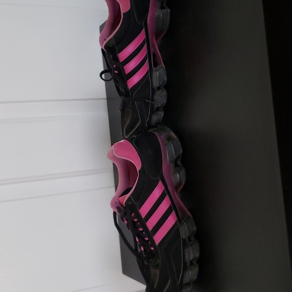 Adidas pink/black running shoes. Size 10 - Picture 3 of 5